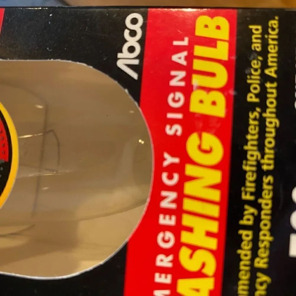 Abco Safety Smart Alert Lightbulb 60watts - Picture 7 of 7